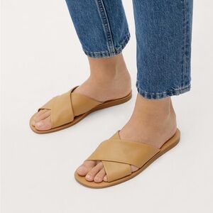 Everlane The Day Crossover Sandal in Light Taupe